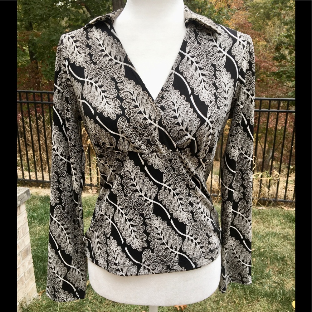 Gorgeous BCBGMAXAZRIA vintage top!